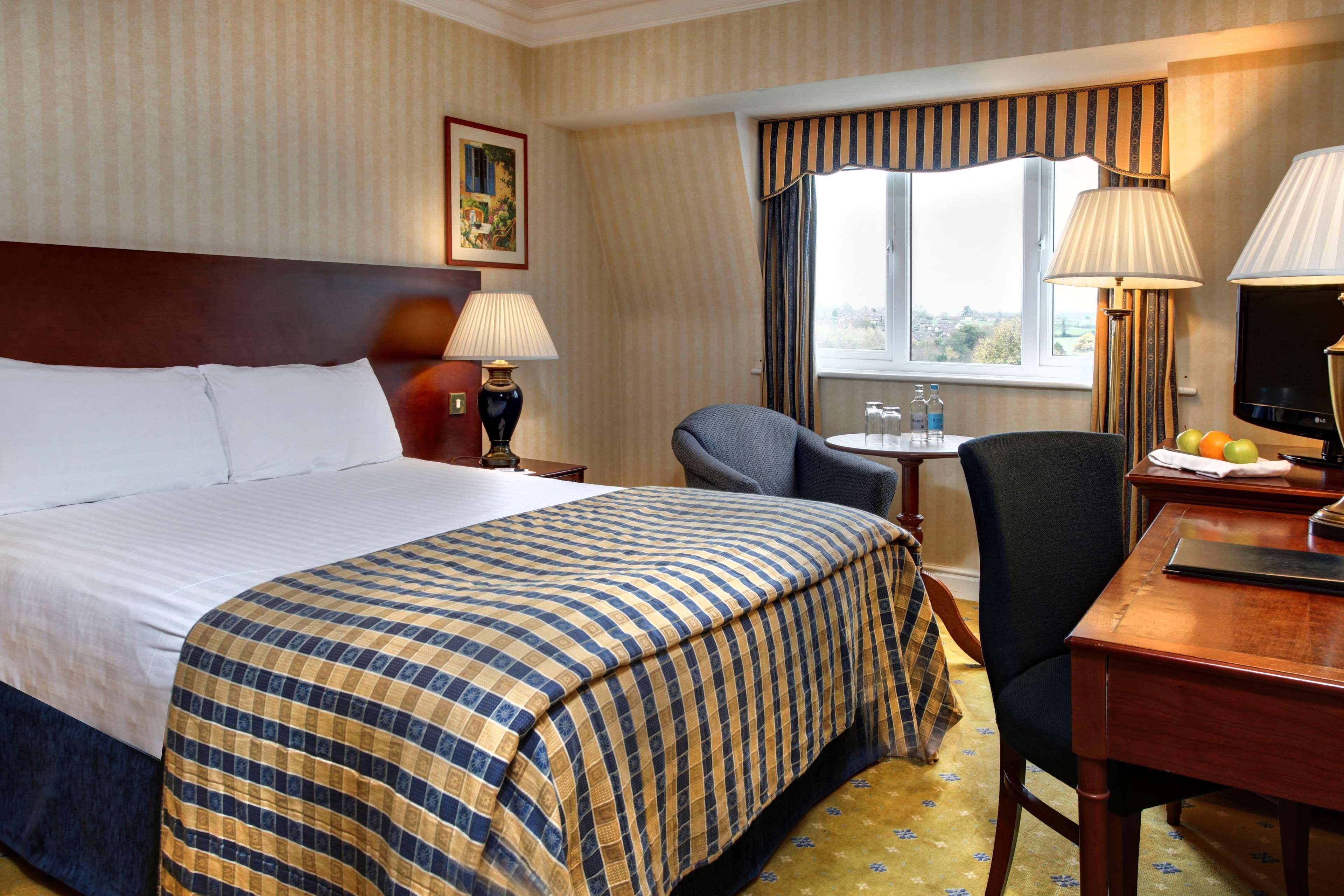 Windmill Village Hotel, Golf Club & Spa, BW Signature Collection Coventry Eksteriør billede