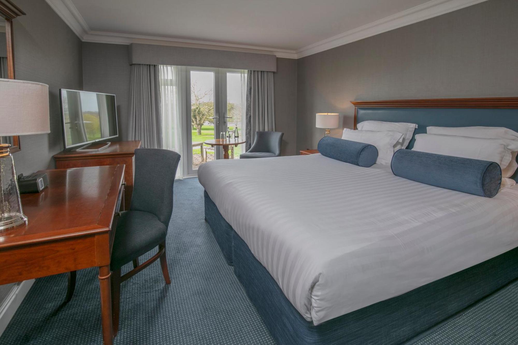 Windmill Village Hotel, Golf Club & Spa, BW Signature Collection Coventry Eksteriør billede
