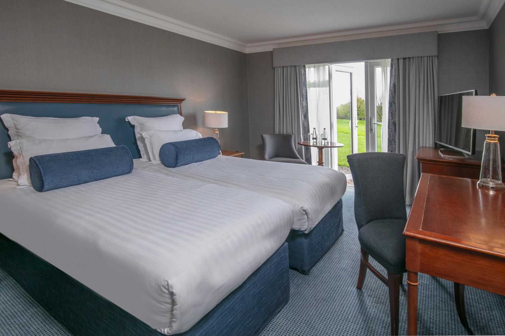 Windmill Village Hotel, Golf Club & Spa, BW Signature Collection Coventry Eksteriør billede