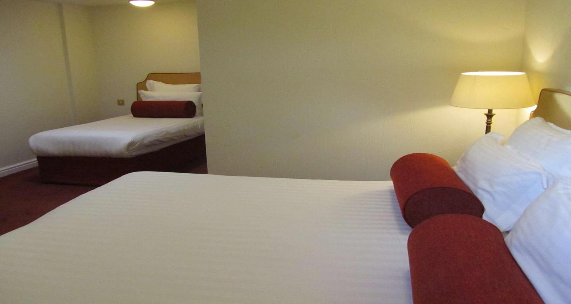 Windmill Village Hotel, Golf Club & Spa, BW Signature Collection Coventry Eksteriør billede