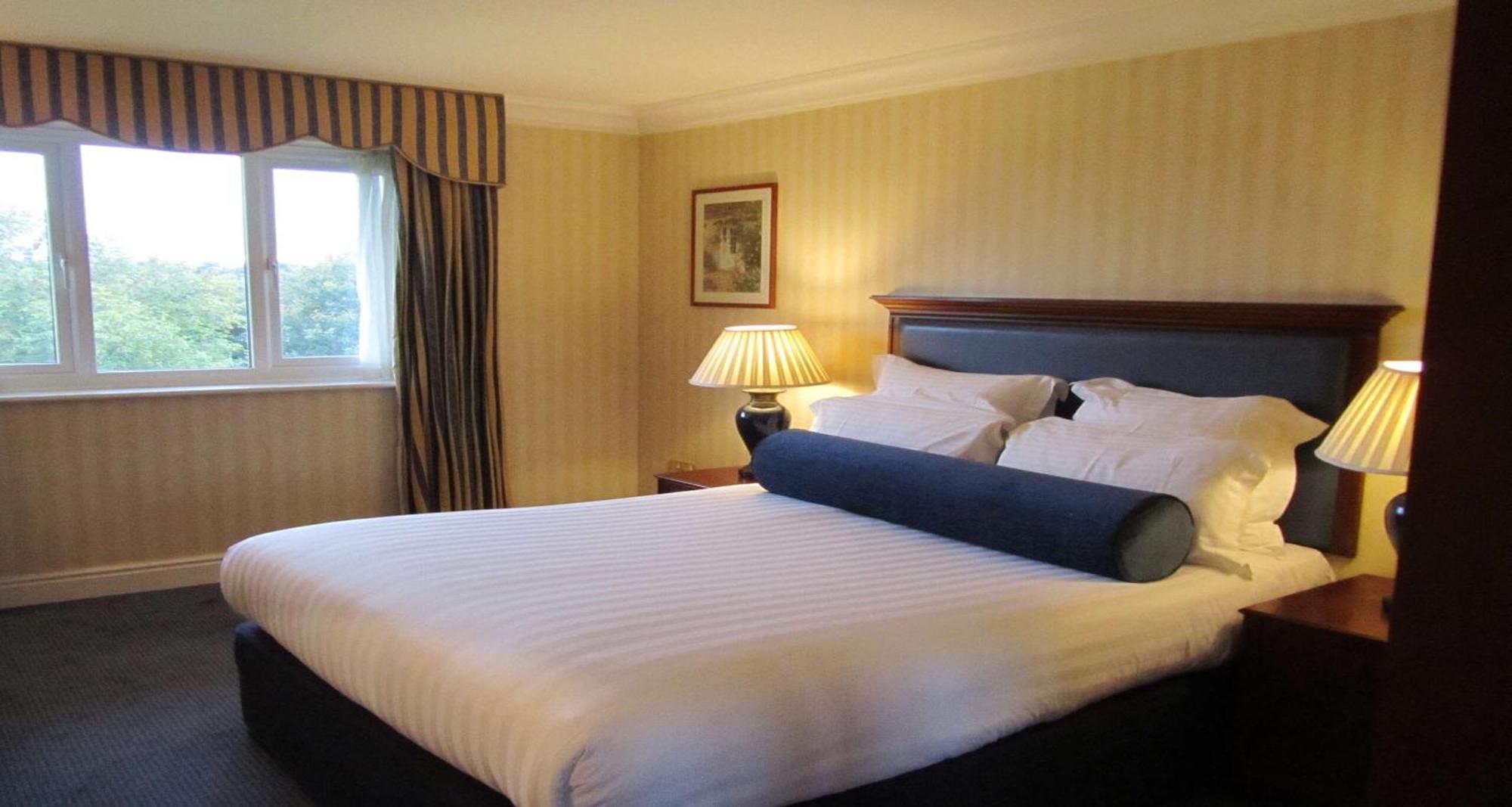 Windmill Village Hotel, Golf Club & Spa, BW Signature Collection Coventry Eksteriør billede