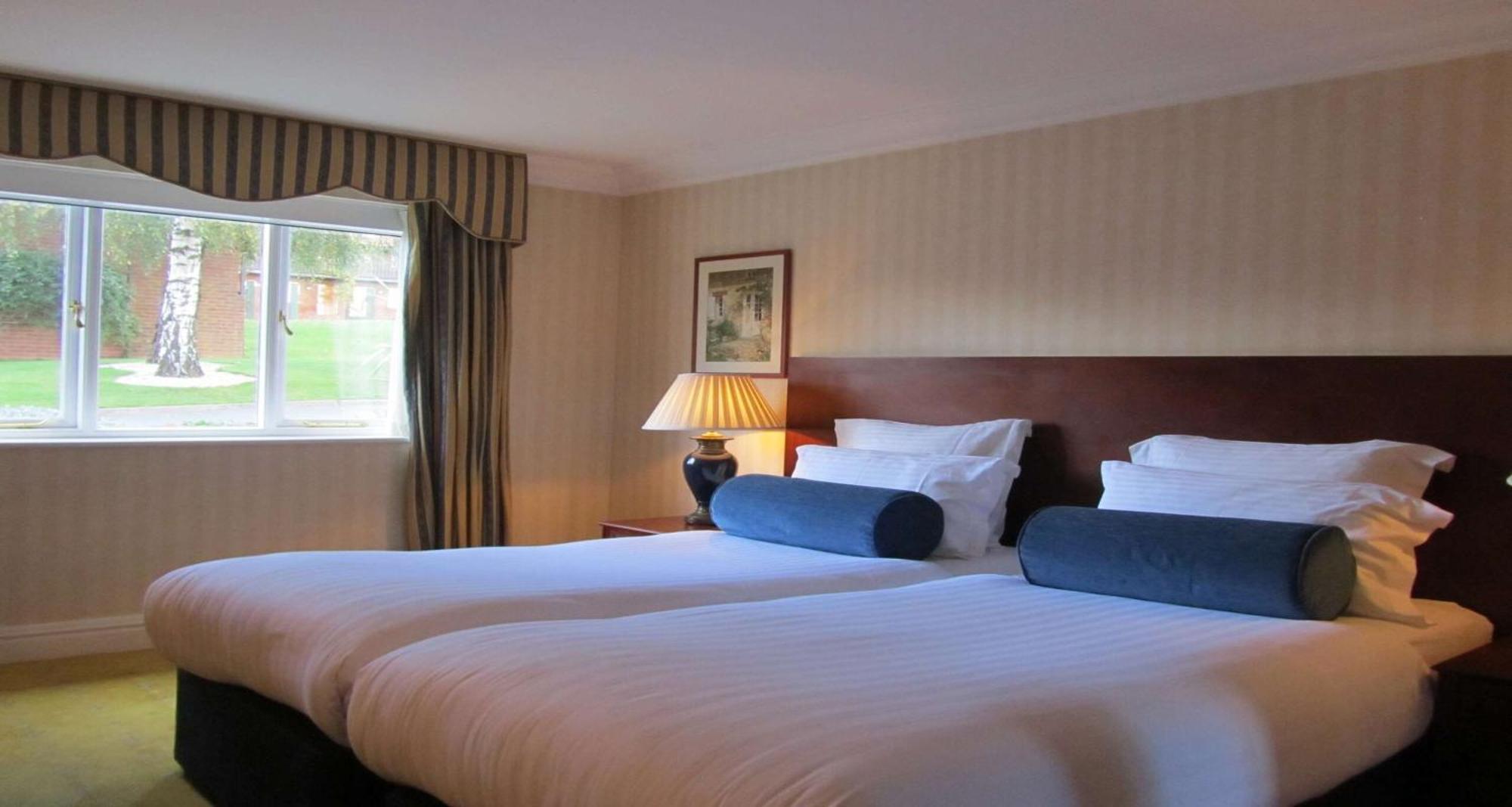 Windmill Village Hotel, Golf Club & Spa, BW Signature Collection Coventry Eksteriør billede