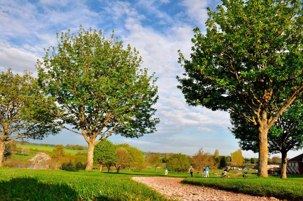 Windmill Village Hotel, Golf Club & Spa, BW Signature Collection Coventry Eksteriør billede